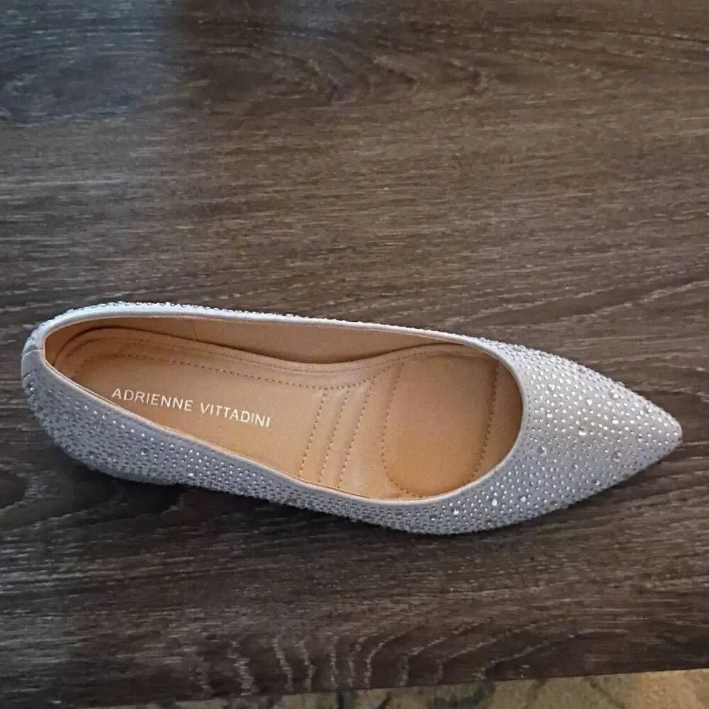 Adrianne Vittadini Women's Heels Size 7.5 Silver in color, embossed with glitter